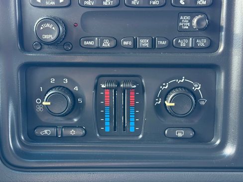 Used 2003 Chevrolet Silverado 2500 LS w/ Skid Plate Package image 21