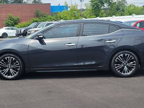 Used 2017 Nissan Maxima Platinum FWD image 9