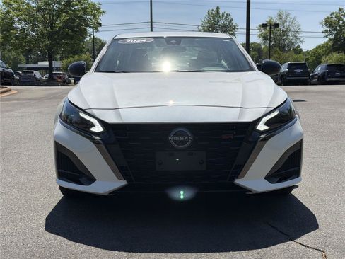 Used 2024 Nissan Altima 2.5 SR w/ SR Premium Package FWD image 30