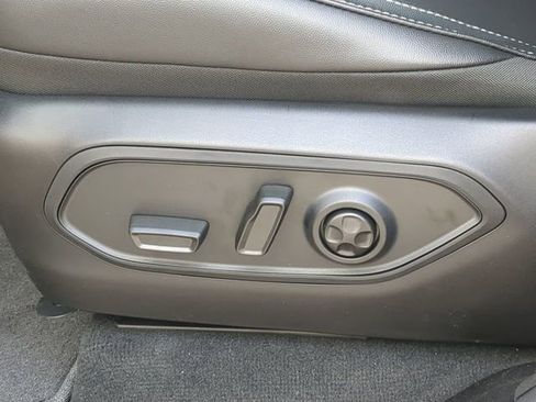 New 2026 Jeep Grand Cherokee L Limited RWD image 24