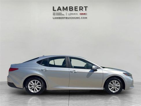 Used 2026 Toyota Camry LE FWD image 6