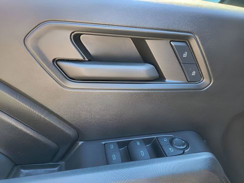 Used 2024 Chevrolet Colorado Trail Boss image 16