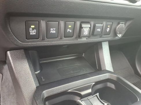 Used 2023 Toyota Tacoma TRD Off-Road w/ TRD Premium Off Road Package AWD/4WD image 23