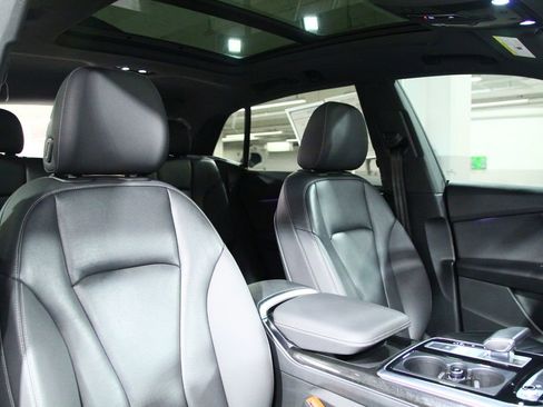 Used 2021 Audi Q8 Premium Plus w/ Premium Plus Package image 23