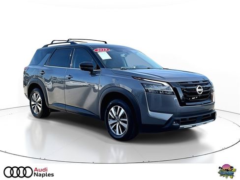 Used 2023 Nissan Pathfinder SL w/ Lighting Package (N92) image 1