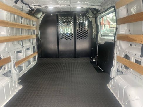 Used 2024 Ford Transit 250 T-250 130 Low Rf 9070 GVWR RW w/ Exterior Upgrade Package image 13