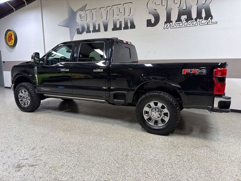 Used 2023 Ford F250 Lariat w/ Lariat Ultimate Package AWD/4WD image 6