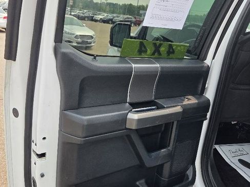 Used 2016 Ford F150 XLT w/ Equipment Group 302A Luxury image 12