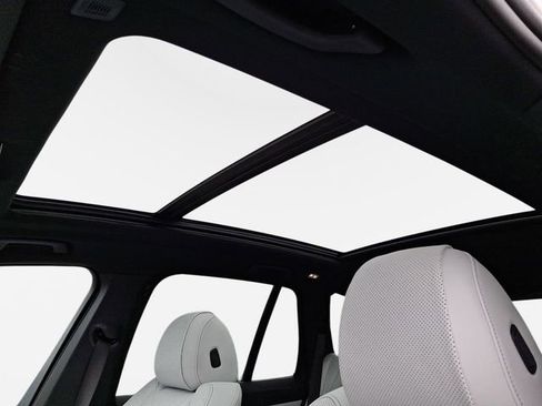 New 2026 BMW X5 xDrive40i w/ Premium Package image 11