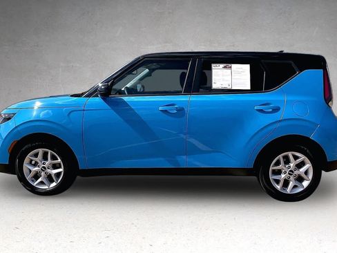 Used 2024 Kia Soul S FWD image 3