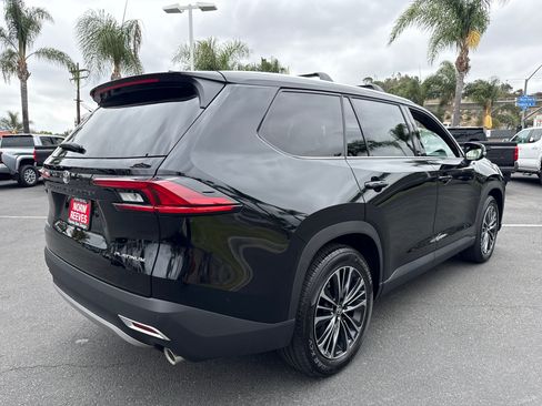 New 2026 Toyota Grand Highlander AWD Hybrid image 13