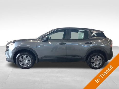 Used 2025 Nissan Kicks S AWD/4WD image 3