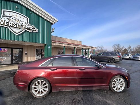 Used 2015 Lincoln MKZ w/ Equipment Group 102A Reserve FWD image 2