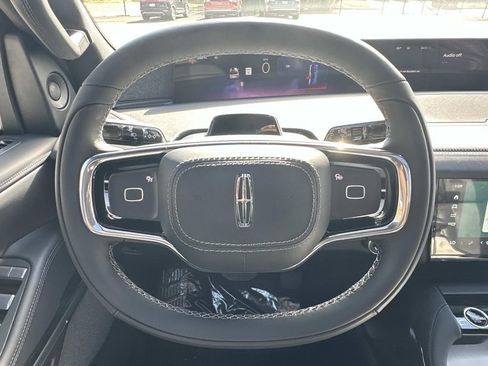 New 2025 Lincoln Navigator L Reserve w/ Jet Appearance Package image 28