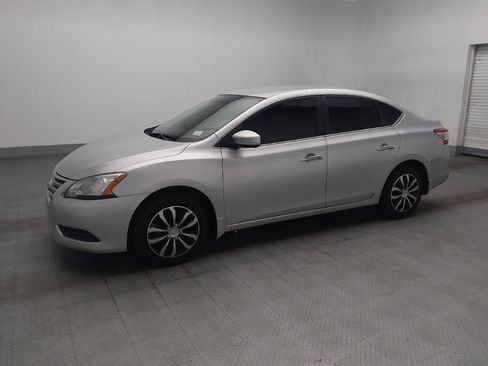 Used 2015 Nissan Sentra SV FWD image 2