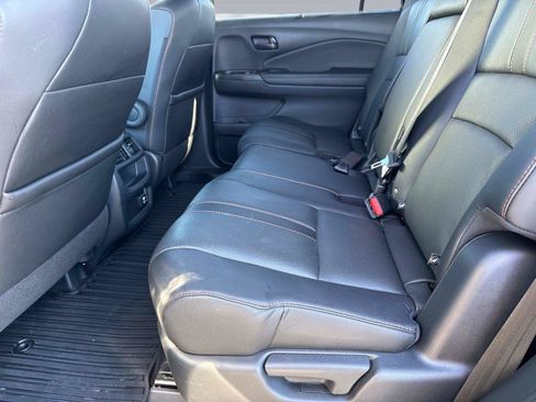 Certified 2023 Honda Passport TrailSport image 15