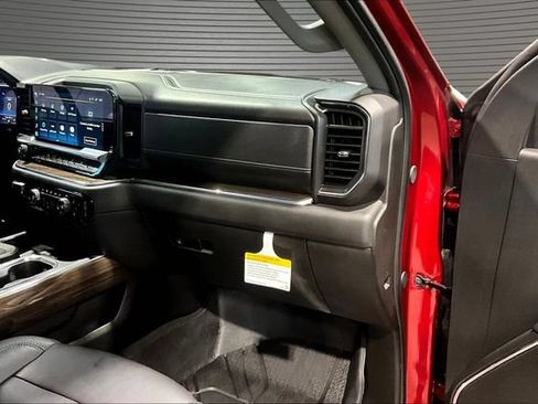 Certified 2024 Chevrolet Silverado 1500 RST w/ Convenience Package II AWD/4WD image 26