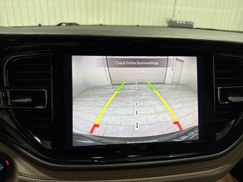 Used 2022 Dodge Durango R/T w/ Blacktop Package RWD image 15