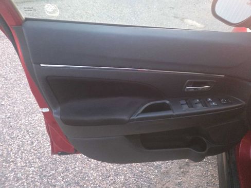 Used 2013 Mitsubishi Outlander Sport LE image 8