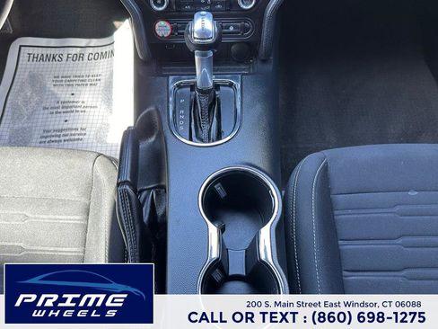 Used 2017 Ford Mustang Coupe RWD image 17