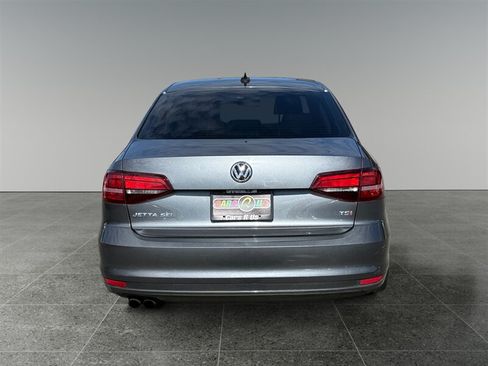 Used 2016 Volkswagen Jetta SEL FWD image 5