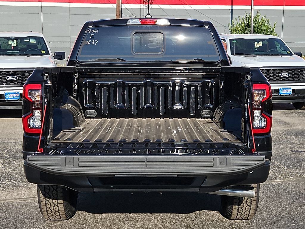 New 2026 Ford Ranger Lariat w/ Black Appearance Package AWD/4WD image 18