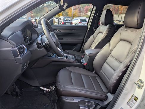New 2025 MAZDA CX-5 Signature image 12