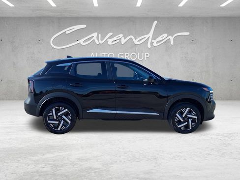 New 2026 Nissan Kicks SV w/ Cold Weather Package FWD image 18