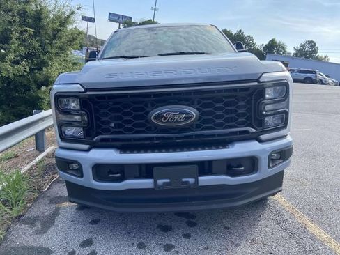 Used 2025 Ford F350 Lariat w/ Black Appearance Package AWD/4WD image 2