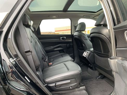 Used 2022 Kia Sorento S w/ Panoramic Sunroof Package image 33