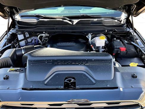 New 2026 RAM 2500 Big Horn AWD/4WD image 14