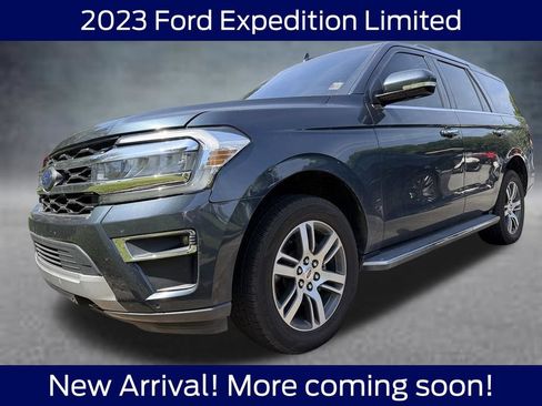 Used 2023 Ford Expedition Limited AWD/4WD image 2