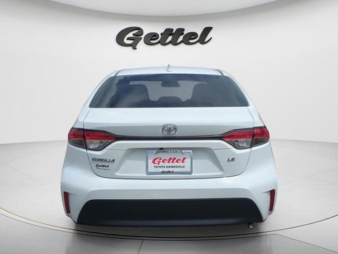 Used 2024 Toyota Corolla LE image 6
