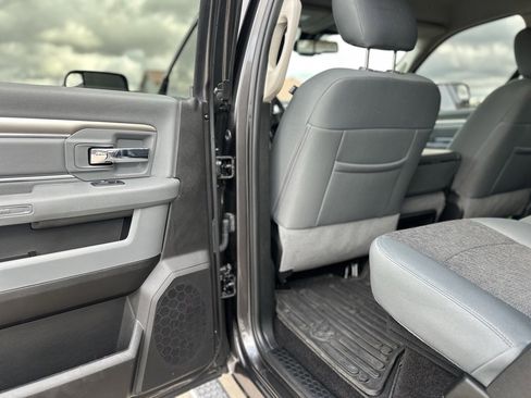 Used 2018 RAM 2500 Big Horn image 12