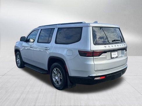 Used 2023 Jeep Wagoneer 4WD w/ Convenience Group I image 8