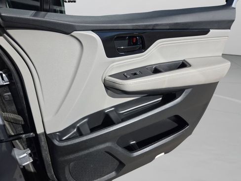 Used 2021 Honda Odyssey Touring image 16
