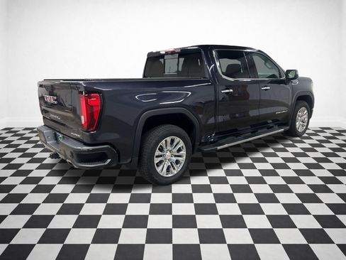 Certified 2022 GMC Sierra 1500 Denali w/ Technology Package AWD/4WD image 9