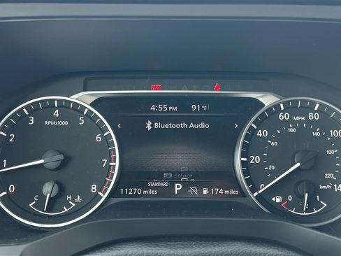 Used 2025 Nissan Pathfinder S FWD image 15