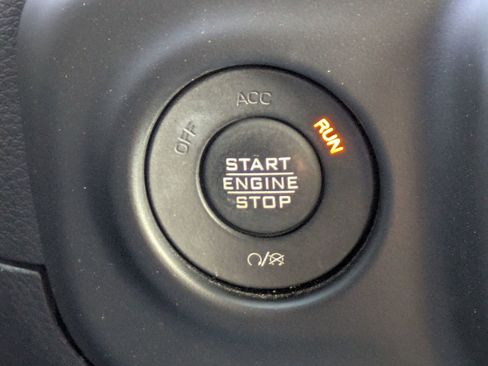 Used 2020 Jeep Wrangler Unlimited Sport S image 17