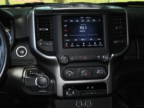 Used 2020 RAM 1500 Big Horn RWD image 15