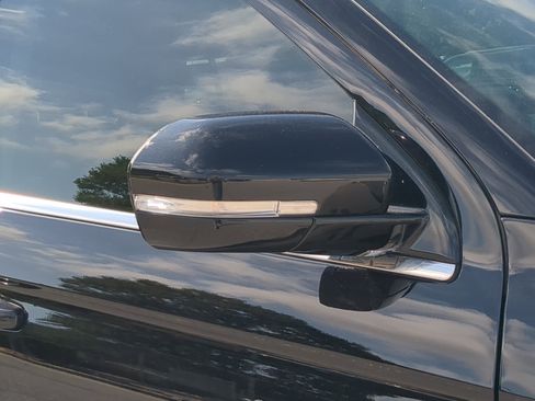 Certified 2024 Ford Expedition Max XLT RWD image 10