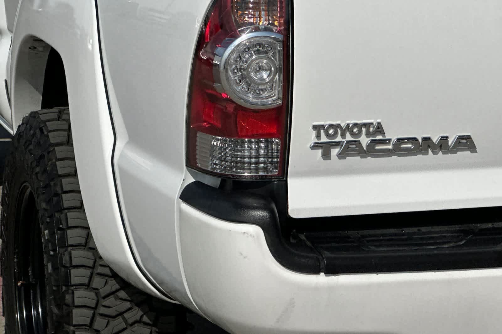 Used 2014 Toyota Tacoma PreRunner w/ TRD Sport Package RWD image 32