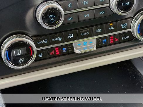 Used 2024 Ford Expedition XLT image 8