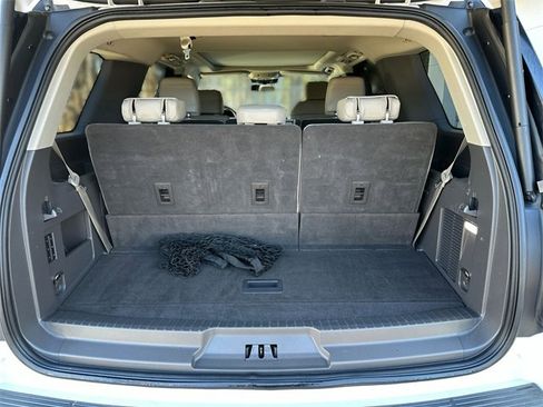 Used 2021 Ford Expedition Limited image 27