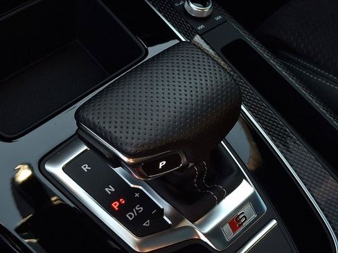Certified 2023 Audi SQ5 Premium Plus w/ Premium Plus Package AWD/4WD image 15