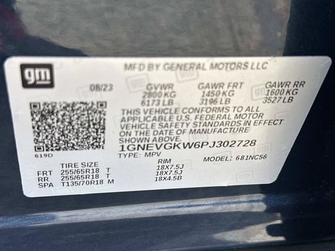 Certified 2023 Chevrolet Traverse LT w/ Rear Camera Mirror Package AWD/4WD image 19