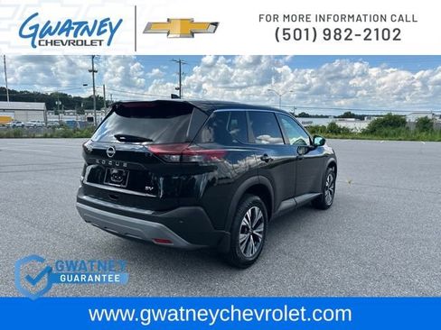 Used 2022 Nissan Rogue SV FWD image 5