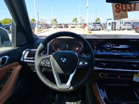 New 2026 BMW X5 xDrive40i w/ Off-Road Package AWD/4WD image 9