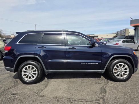 Used 2014 Jeep Grand Cherokee Laredo w/ 18" Wheel & 8.4" Radio Group image 10