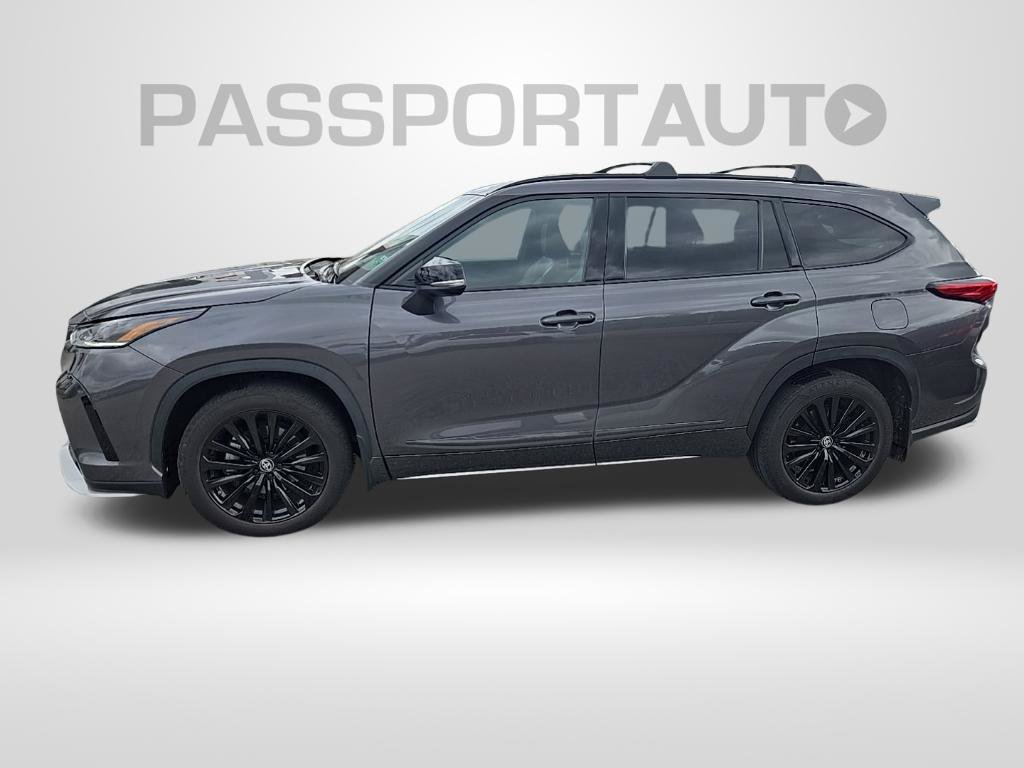 Used 2023 Toyota Highlander XSE AWD/4WD image 1